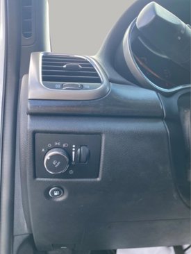 Used 2018 Jeep Grand Cherokee Laredo image 15