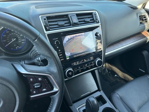 Used 2018 Subaru Outback 2.5i Limited image 19