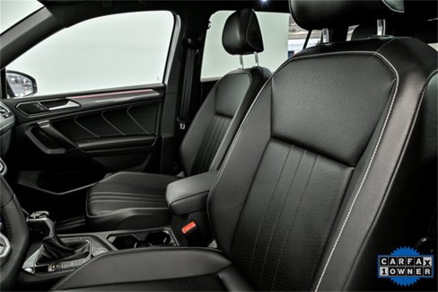 Used 2022 Volkswagen Tiguan SE R-Line image 11