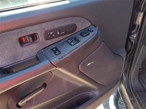 Used 2003 Chevrolet Silverado 2500 LT image 18