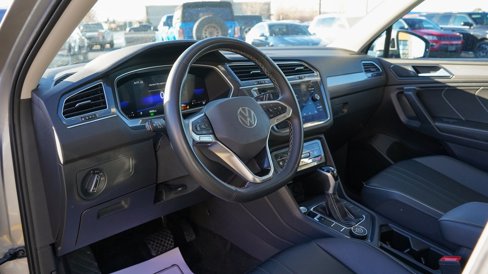 Used 2024 Volkswagen Tiguan SE image 14