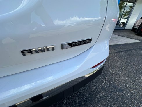 Used 2018 Chevrolet Equinox Premier image 26