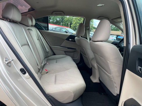 Used 2017 Honda Accord LX image 14