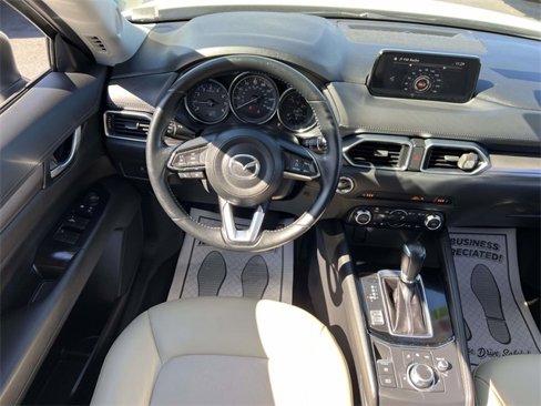 Used 2017 MAZDA CX-5 Touring image 14