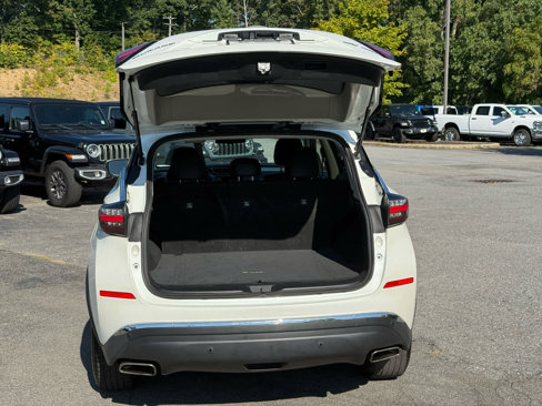 Used 2023 Nissan Murano SV image 10