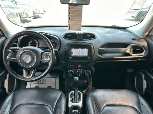 Used 2015 Jeep Renegade Limited image 27