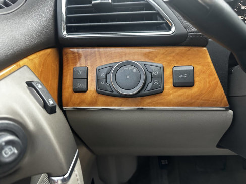 Used 2012 Lincoln MKX AWD image 28
