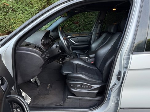 Used 2004 BMW X5 4.8is image 10