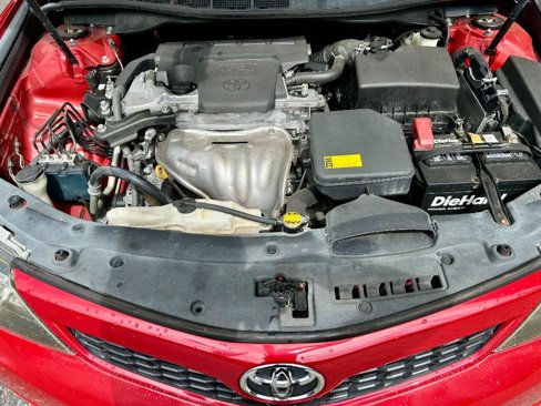 Used 2012 Toyota Camry SE image 8