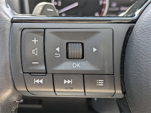 Used 2021 Nissan Rogue SL w/ Premium Package image 15