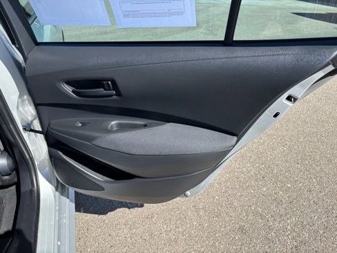 Used 2022 Toyota Corolla LE image 14