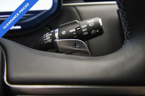 Used 2025 Land Rover Range Rover Long Wheelbase SE image 38