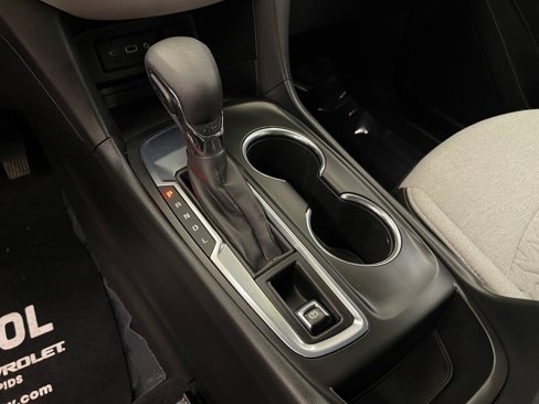 Used 2022 Chevrolet Equinox LS image 17