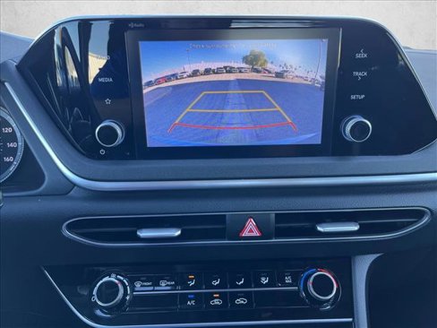 Used 2023 Hyundai Sonata SE image 13