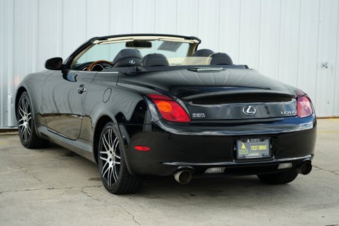 Used 2004 Lexus SC 430 Convertible image 41