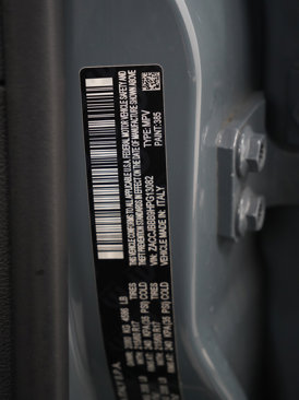 Used 2017 Jeep Renegade Latitude w/ Cold Weather Group image 28