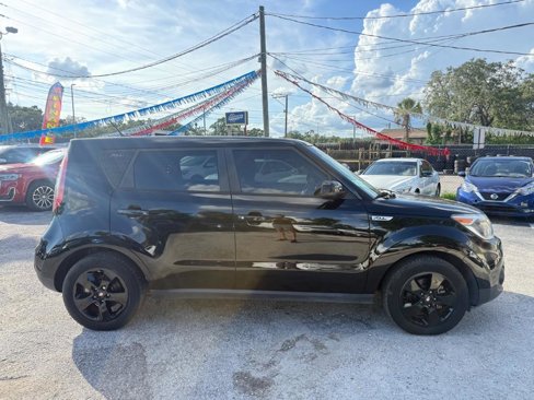 Used 2017 Kia Soul image 4