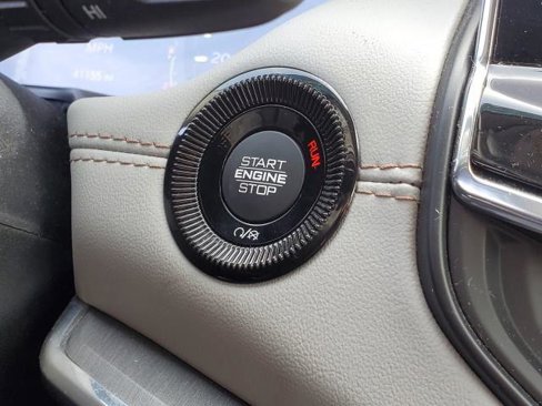 Used 2022 Jeep Compass Limited image 14