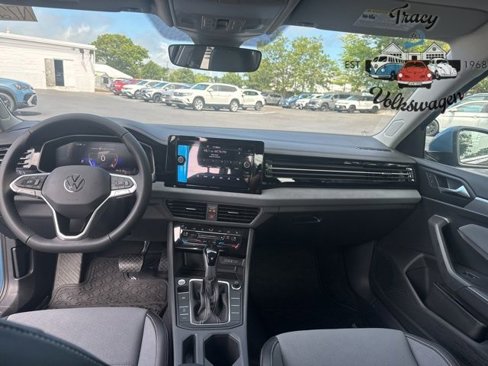 New 2025 Volkswagen Jetta SE image 5
