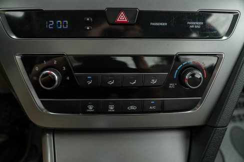 Used 2017 Hyundai Sonata SE image 19