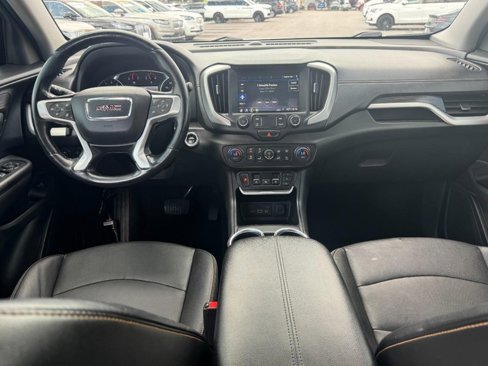 Used 2021 GMC Terrain SLT image 9