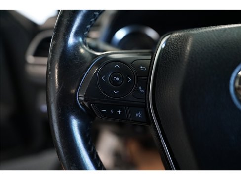 Used 2019 Toyota Camry SE w/ Carpet Mat Package image 22