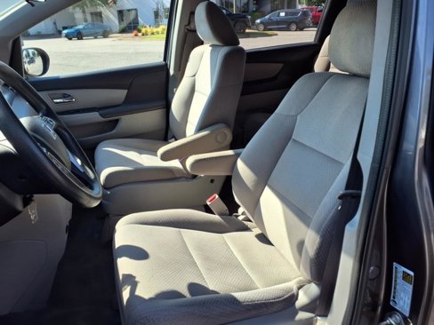 Used 2016 Honda Odyssey LX image 14