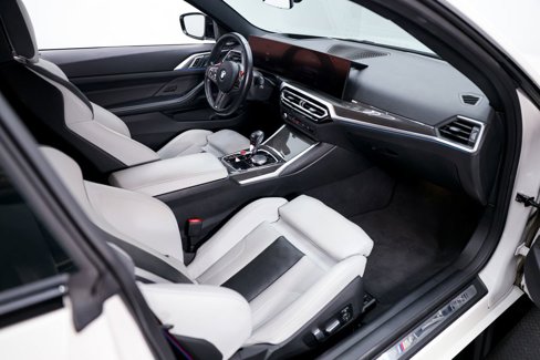 Used 2024 BMW M4 Competition image 23