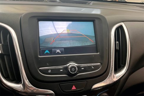 Used 2018 Chevrolet Equinox LT image 23