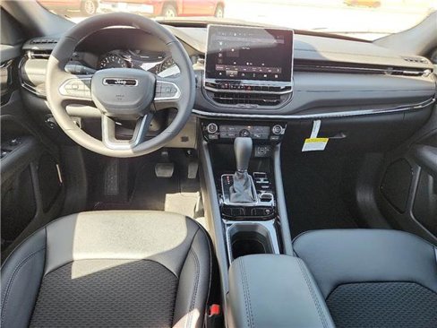New 2025 Jeep Compass Latitude w/ Altitude Special Edition image 10