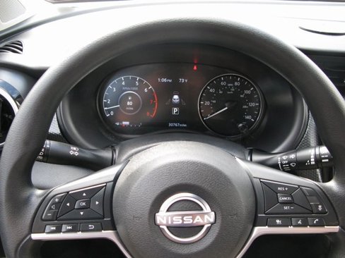 Used 2024 Nissan Kicks SV image 14