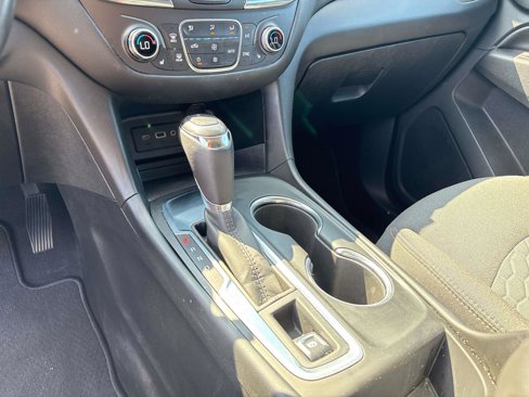 Used 2019 Chevrolet Equinox LT image 12