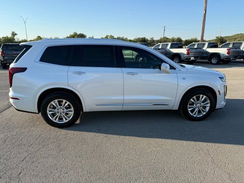 Used 2021 Cadillac XT6 Luxury image 6