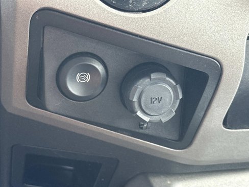 Used 2016 Ford F250 XLT w/ XLT Premium Package image 19