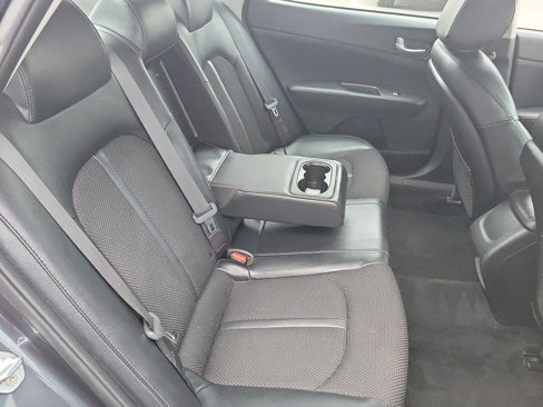 Used 2020 Kia Optima S image 18