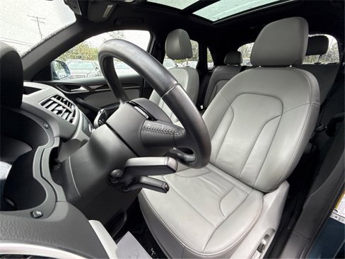 Used 2016 Audi Q3 2.0T Premium Plus image 24