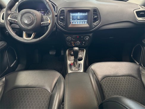 Used 2019 Jeep Compass Latitude w/ Cold Weather Group image 5
