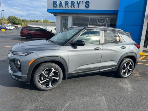 Used 2021 Chevrolet TrailBlazer RS image 2