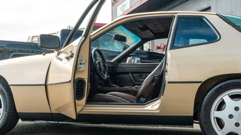 Used 1988 Porsche 924 S image 36
