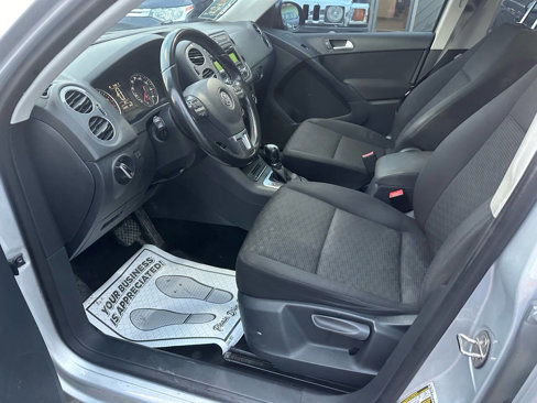 Used 2014 Volkswagen Tiguan S image 30