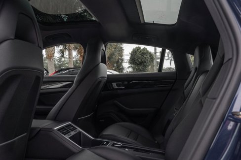 Used 2020 Porsche Panamera image 22