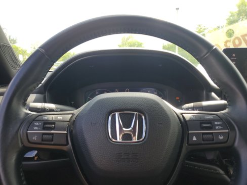 Used 2023 Honda Accord Sport image 18