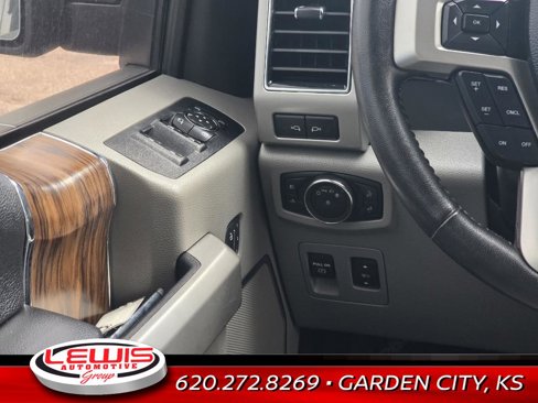 Used 2020 Ford F150 Lariat w/ Equipment Group 502A Luxury image 13