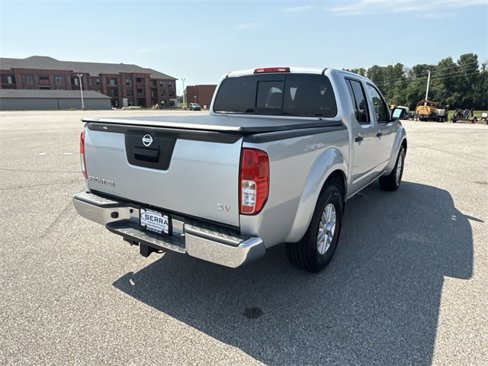 Used 2014 Nissan Frontier SV image 13