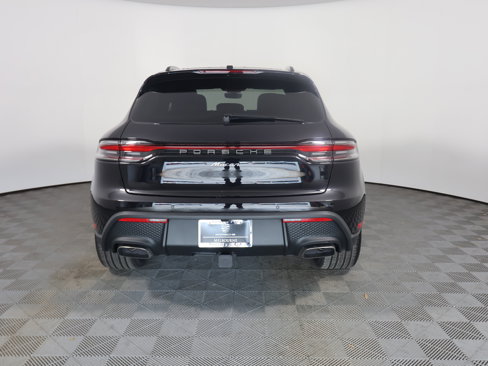 New 2025 Porsche Macan image 6