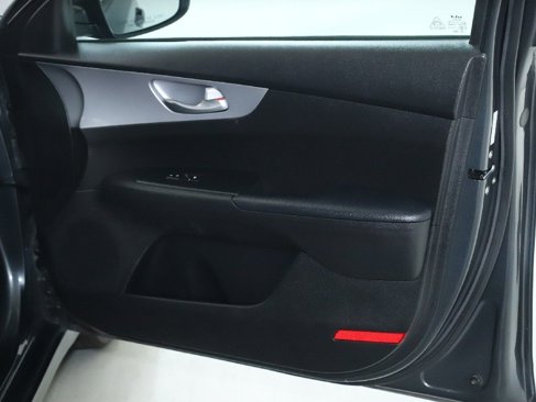 Used 2023 Kia Forte LXS image 33