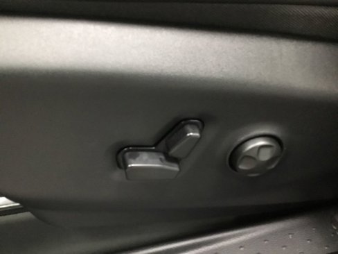 New 2025 Chrysler Pacifica Select image 6