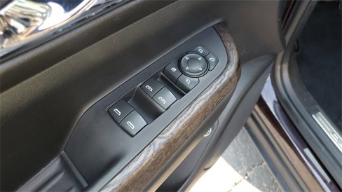 Used 2020 GMC Acadia Denali w/ Technology Package image 9