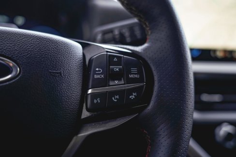 Used 2025 Ford Explorer ST image 23