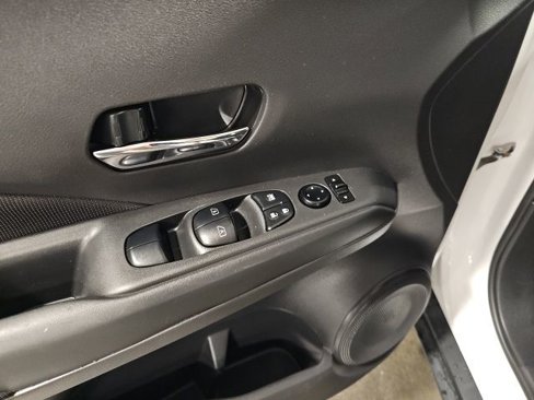 Used 2021 Nissan Kicks S image 16